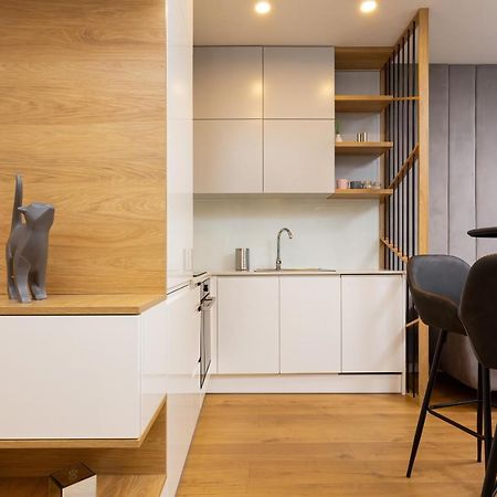 Apartment City Center Grzybowska By Renters Prestige Варшава Экстерьер фото