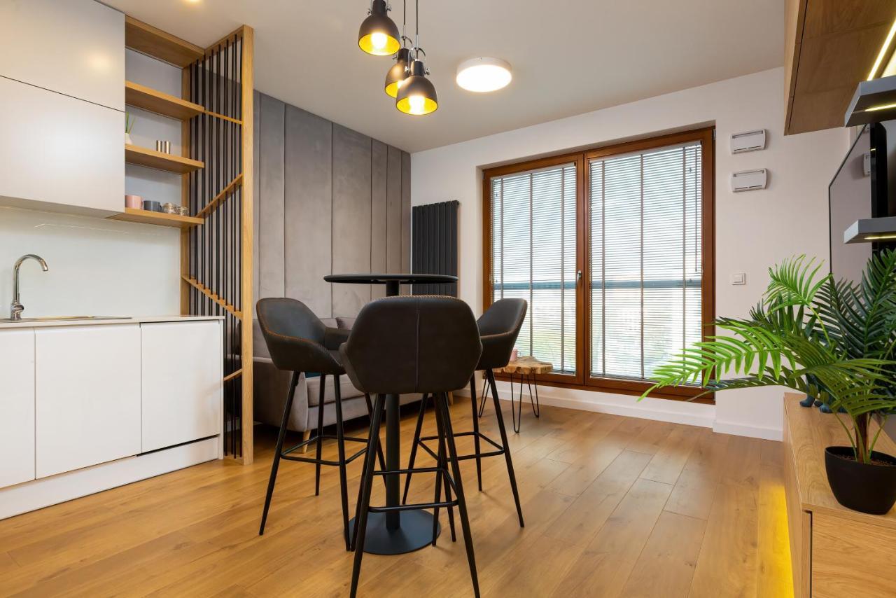 Apartment City Center Grzybowska By Renters Prestige Варшава Экстерьер фото