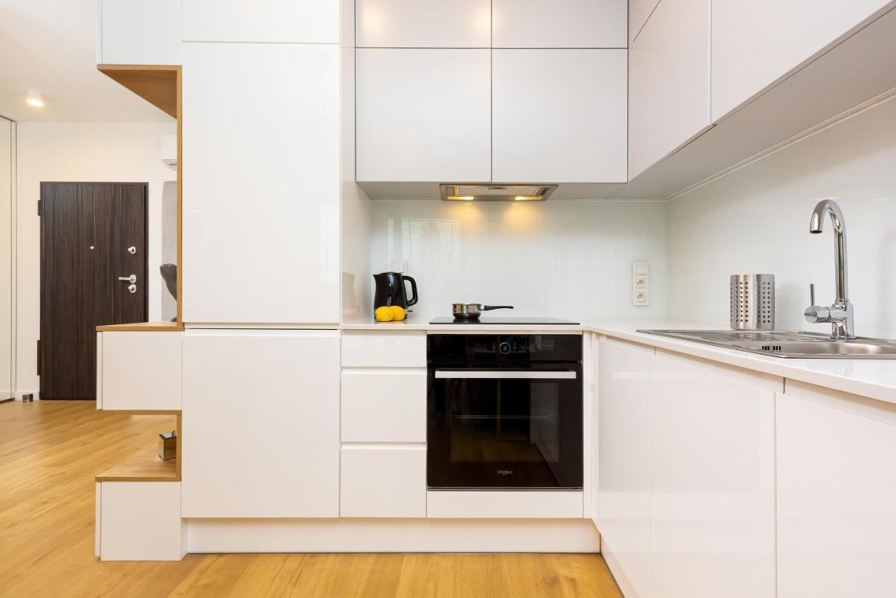 Apartment City Center Grzybowska By Renters Prestige Варшава Экстерьер фото
